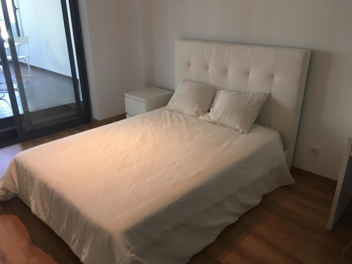 Bedrooms In Modern Guest House Almada Buitenkant foto
