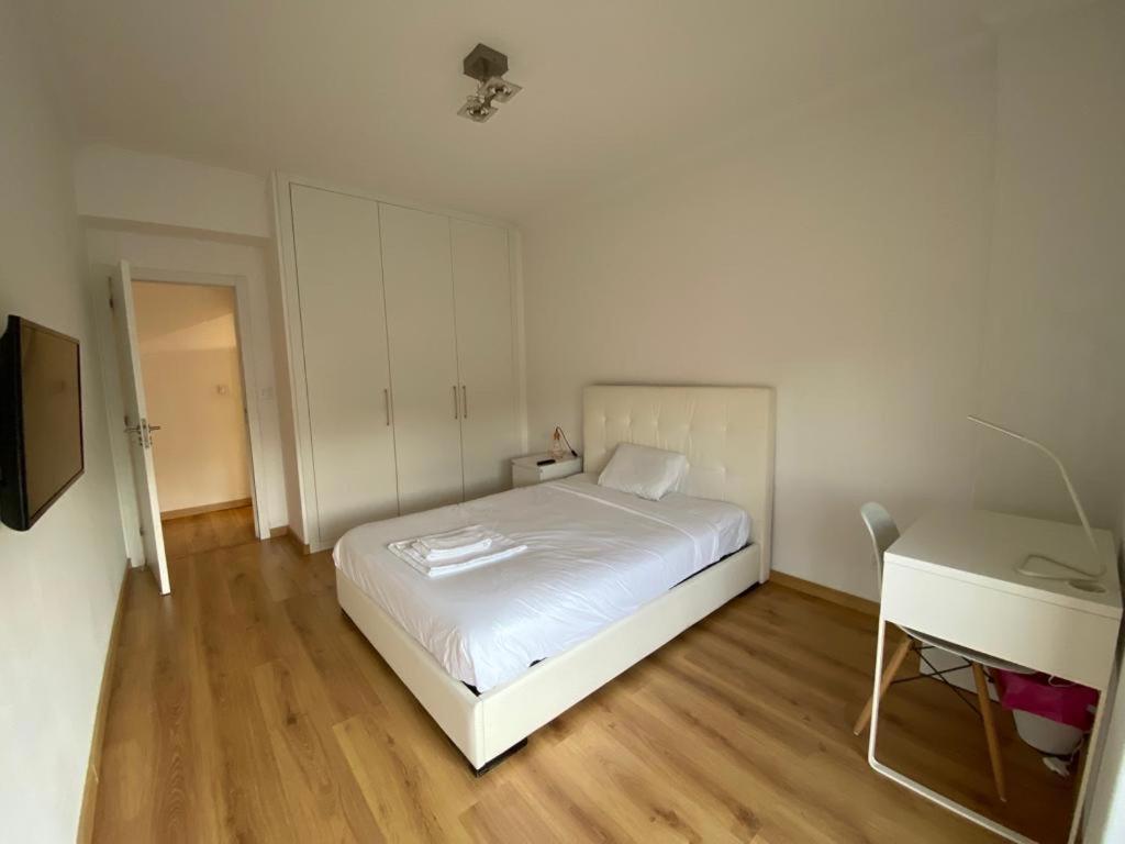 Bedrooms In Modern Guest House Almada Buitenkant foto